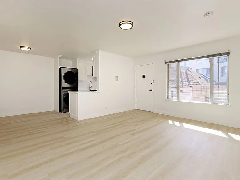 407 Vernon St — Photo 21