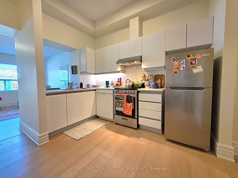 11 Beaconsfield Ave — Photo 11