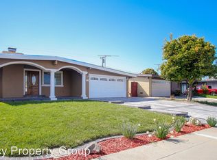 1739 Spring St, Mountain View, CA 94043