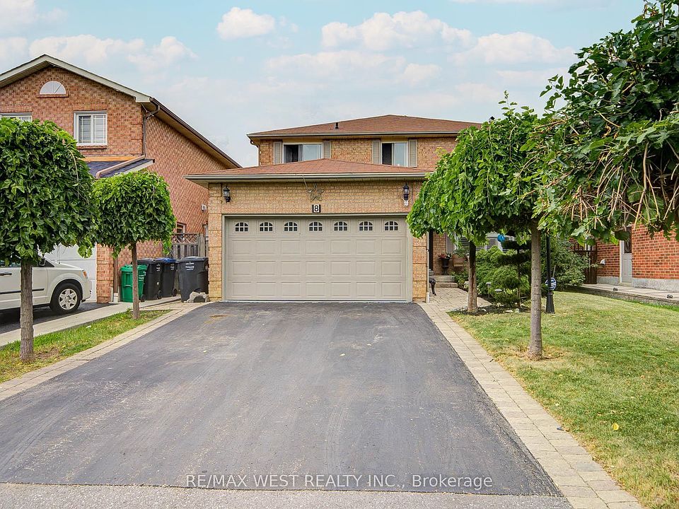 1st image of 8 Ballycastle Cres