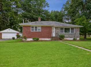 411 9th Ave, East Northport, NY 11731