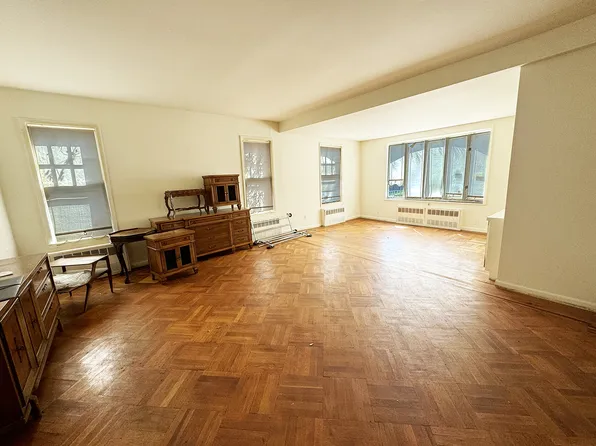 251 Amherst Street image 7 of 22