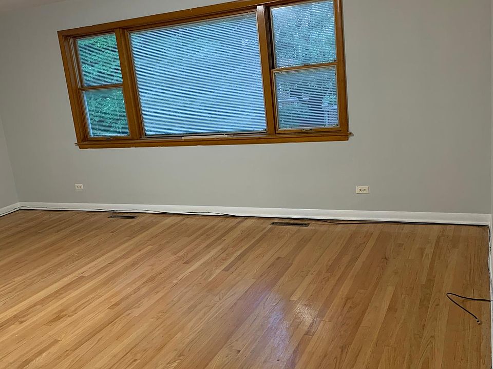 1st image of 6438 N Francisco Ave #2