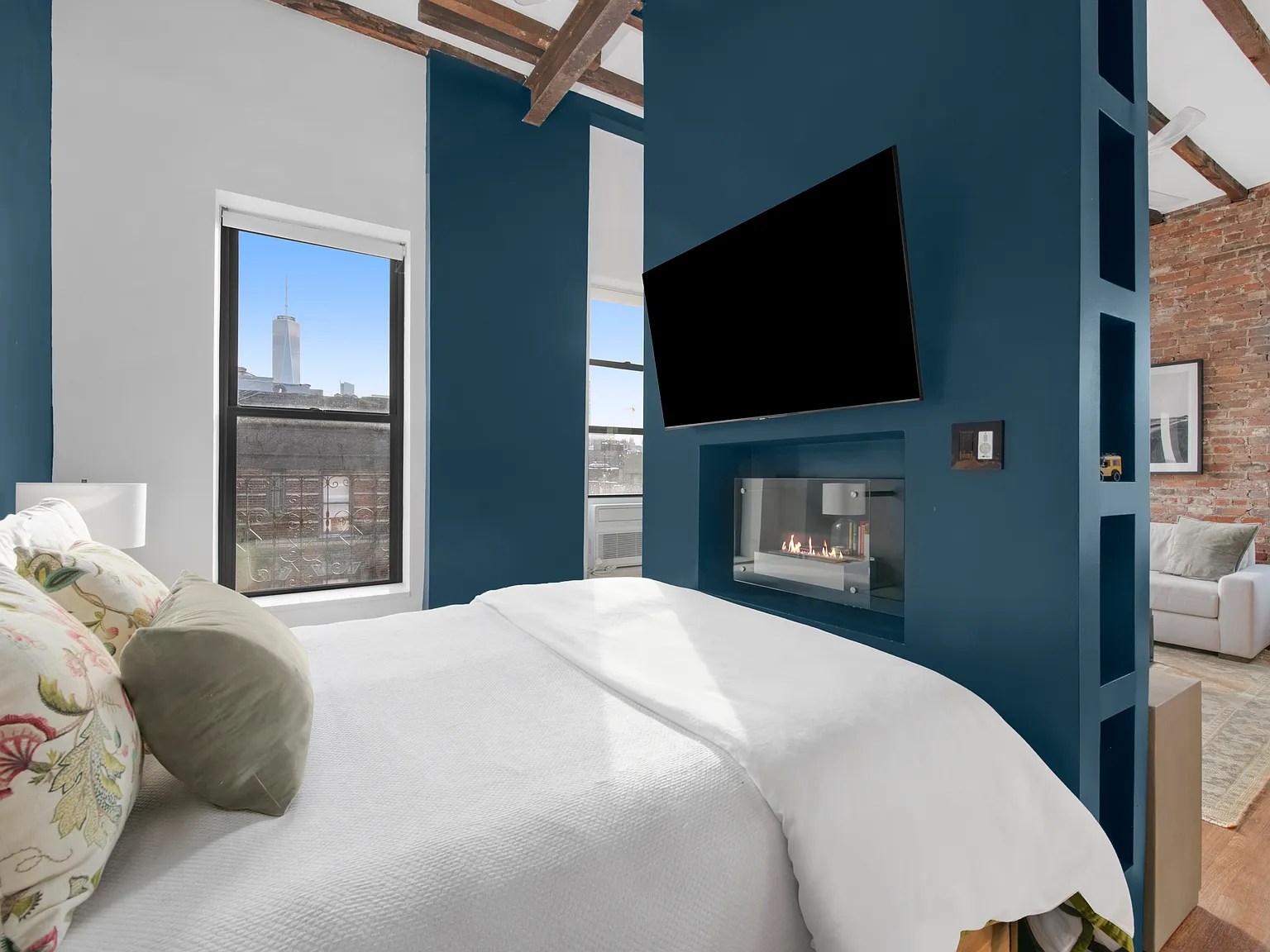 124 Thompson Street — Photo 3