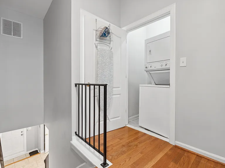 2023 Portugal St — Photo 22