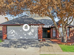 905 High Point Rd, Arlington, TX 76015