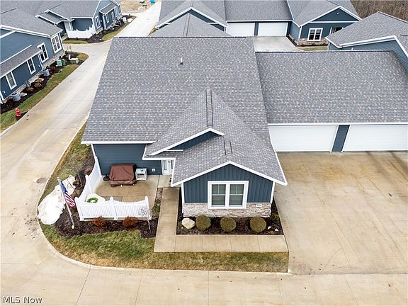 2nd image of 2520 Barrington Way