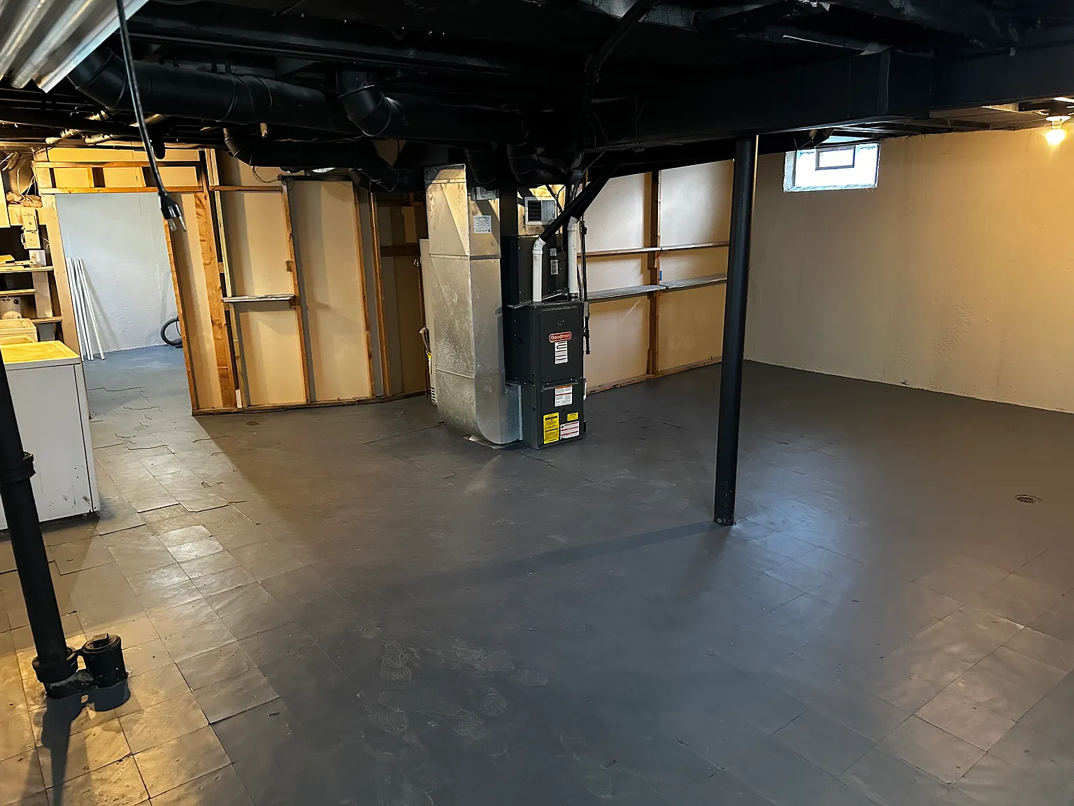 3 bed, 1000 sqft, $1,650 — Photo 4