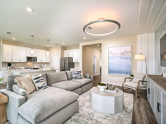 Mariposa - Traditional Charm Interior Package