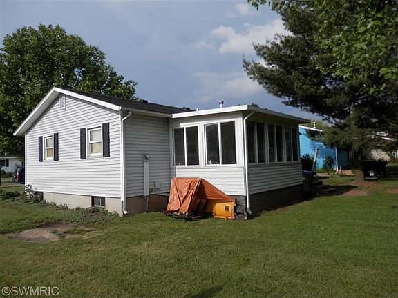 2nd image of 1004 N Ohio Ct