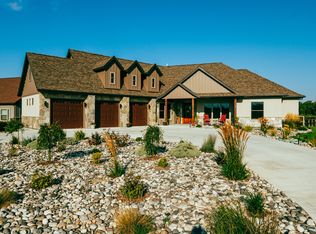 33 Club House Dr, Sheridan, WY 82801