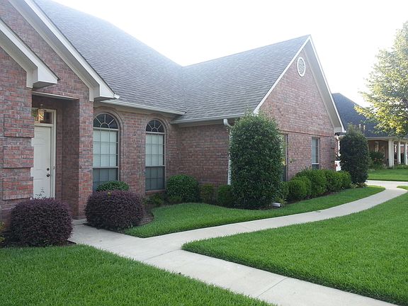 3rd image of 5803 Whitney Ln