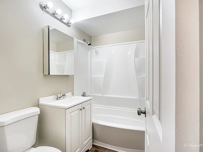 7005 W Gunnison St — Photo 10