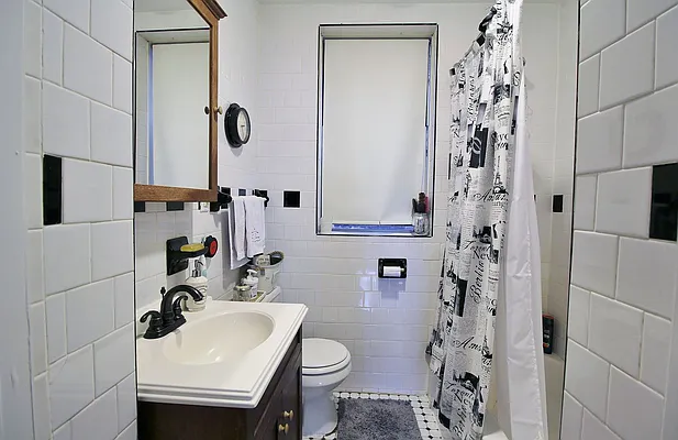 Rented by Julianna Realty Corp | media 10