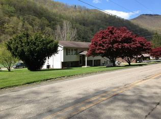 103 Eddy Dr, Whitesville, WV 25209