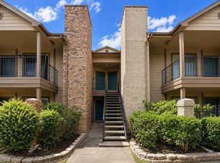 2121 Hepburn St APT 810, Houston, TX 77054