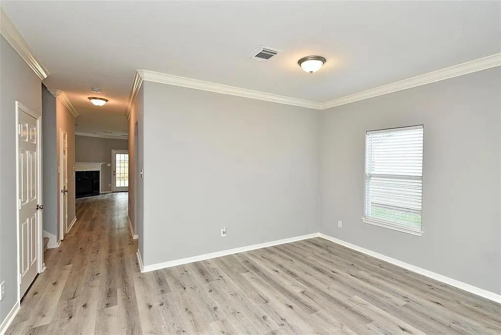 4 bed, 3.5 bath, 3108 sqft, $2,250 — Photo 3