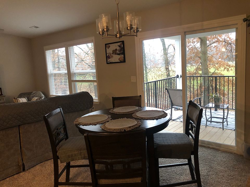 1st image of 5871 Parkview Ln #301