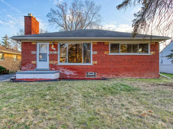 19791 Midway Rd, Southfield, MI 48075