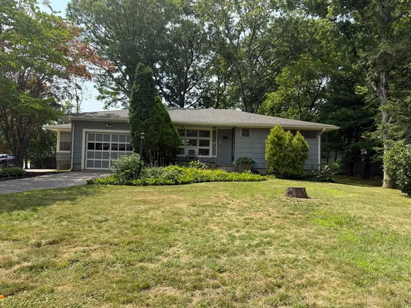 510 Thacher St, Attleboro, MA 02703