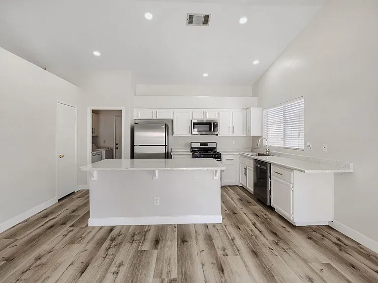 5115 Vista Del Rancho Way — Photo 5
