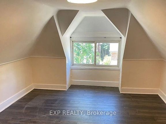 4th image of 193 Burris St