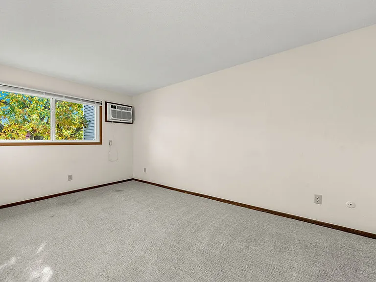 Greenwood Place — Photo 9