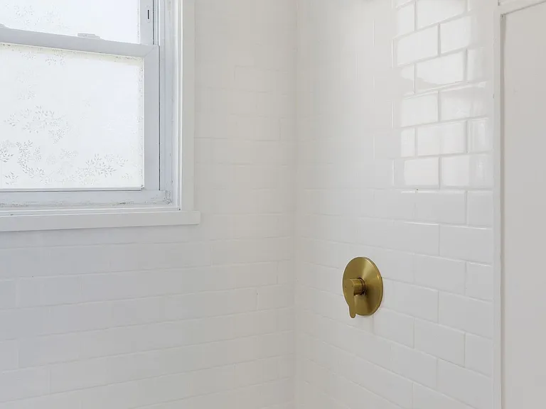 926 Idlewild Dr — Photo 16