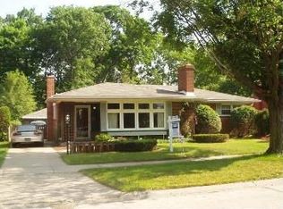 36928 Pinewood Rd, Wayne, MI 48184