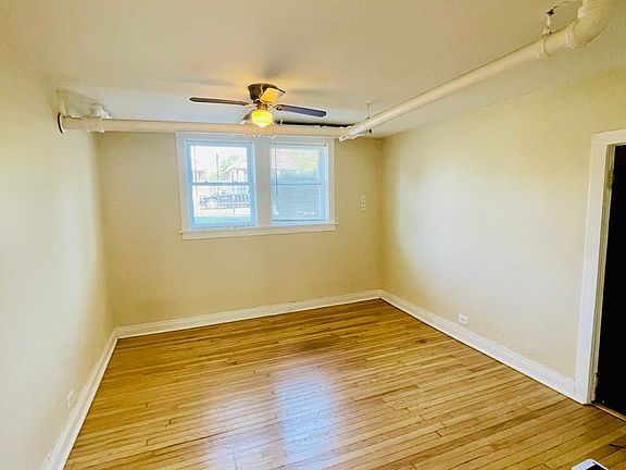 2nd image of 4543 W Wellington Ave #G