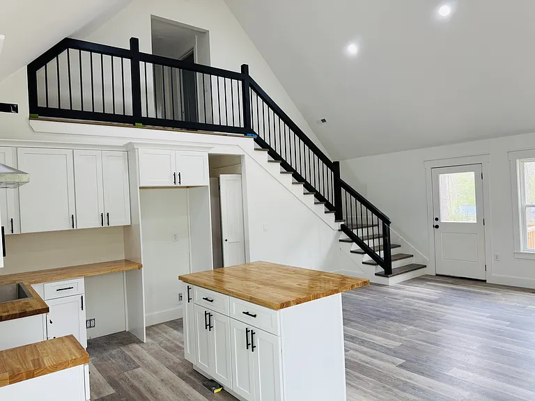 221 Sheffield Dr — Photo 12