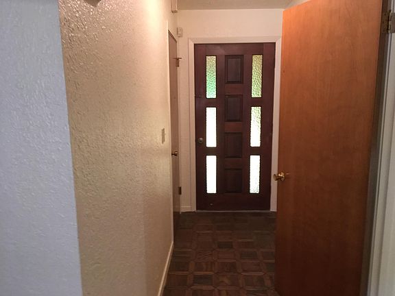 5th image of 2407 106th Ave E