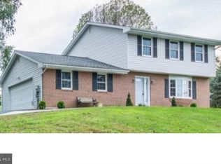 484 Pennock Bridge Rd, West Grove, PA 19390