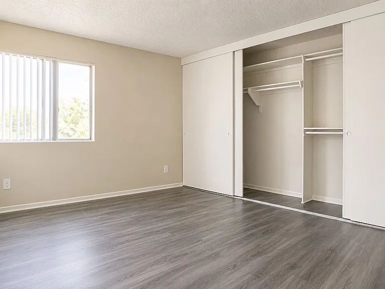18100 Roscoe Blvd Northridge, CA 91325 — Photo 62