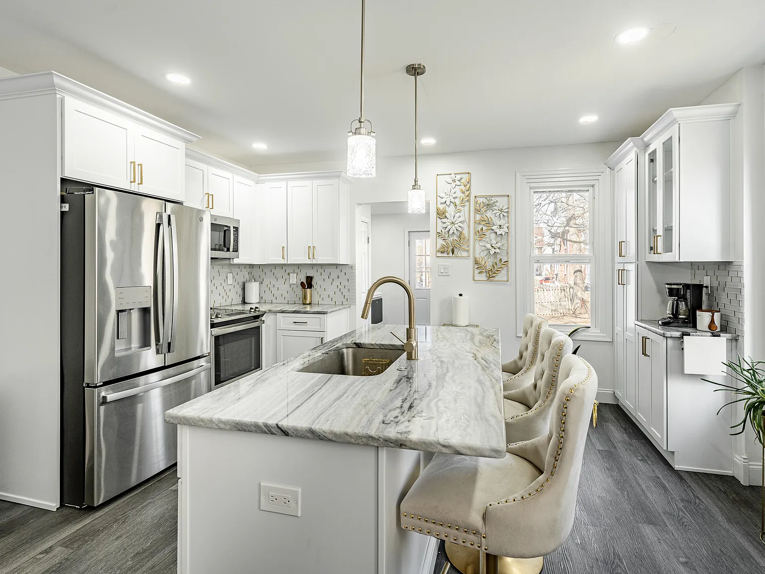 5 bed, 1806 sqft, $3,500 — Photo 4