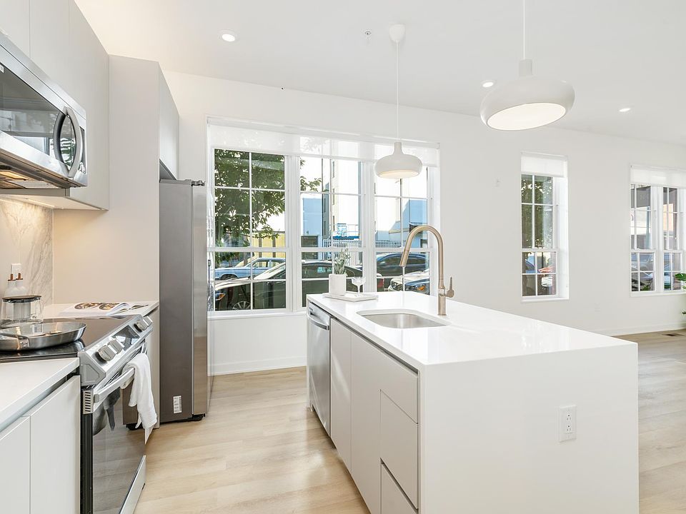 1st image of 1424 Germantown Ave #1
