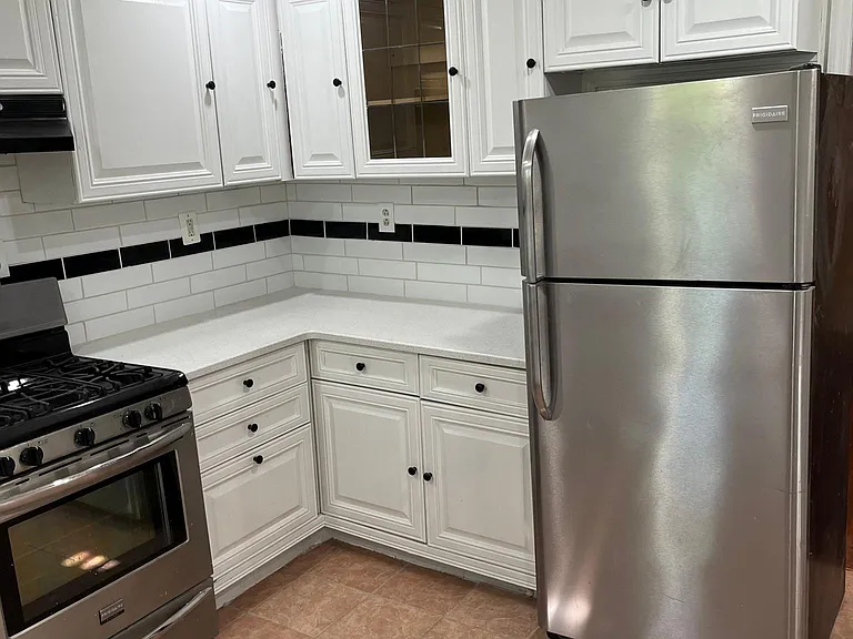 4712 Upland St — Photo 7