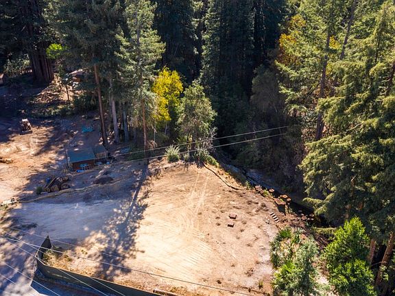 4th image of 17815 Big Basin Way