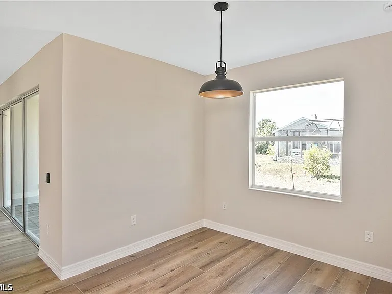 1406 NW 19th St — Photo 11
