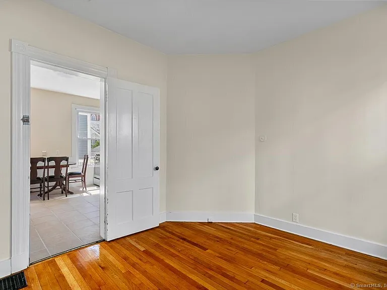 56 Mansfield St #1 — Photo 8