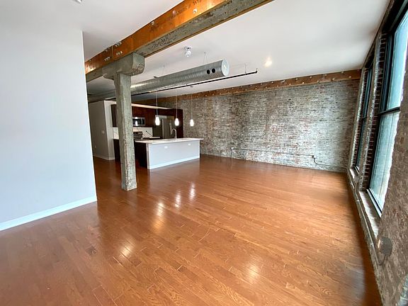 3rd image of 1225 Union Ave #303