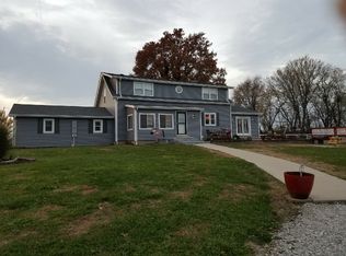 5424 Springfield Dr, Edwardsville, IL 62025