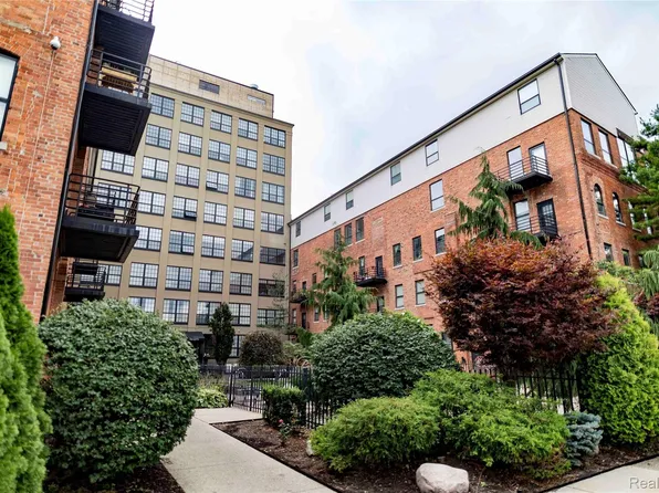 6533 E Jefferson Ave APT 211W, Detroit, MI 48207