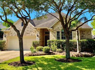 2304 S Venice Dr, Pearland, TX 77581