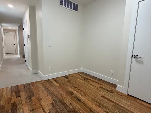 122 Downing St, Yonkers, NY