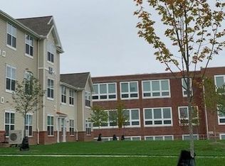 690 E State St #2, Hamburg, PA 19526