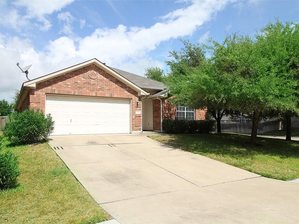 1st image of 18656 Dry Pond Dr