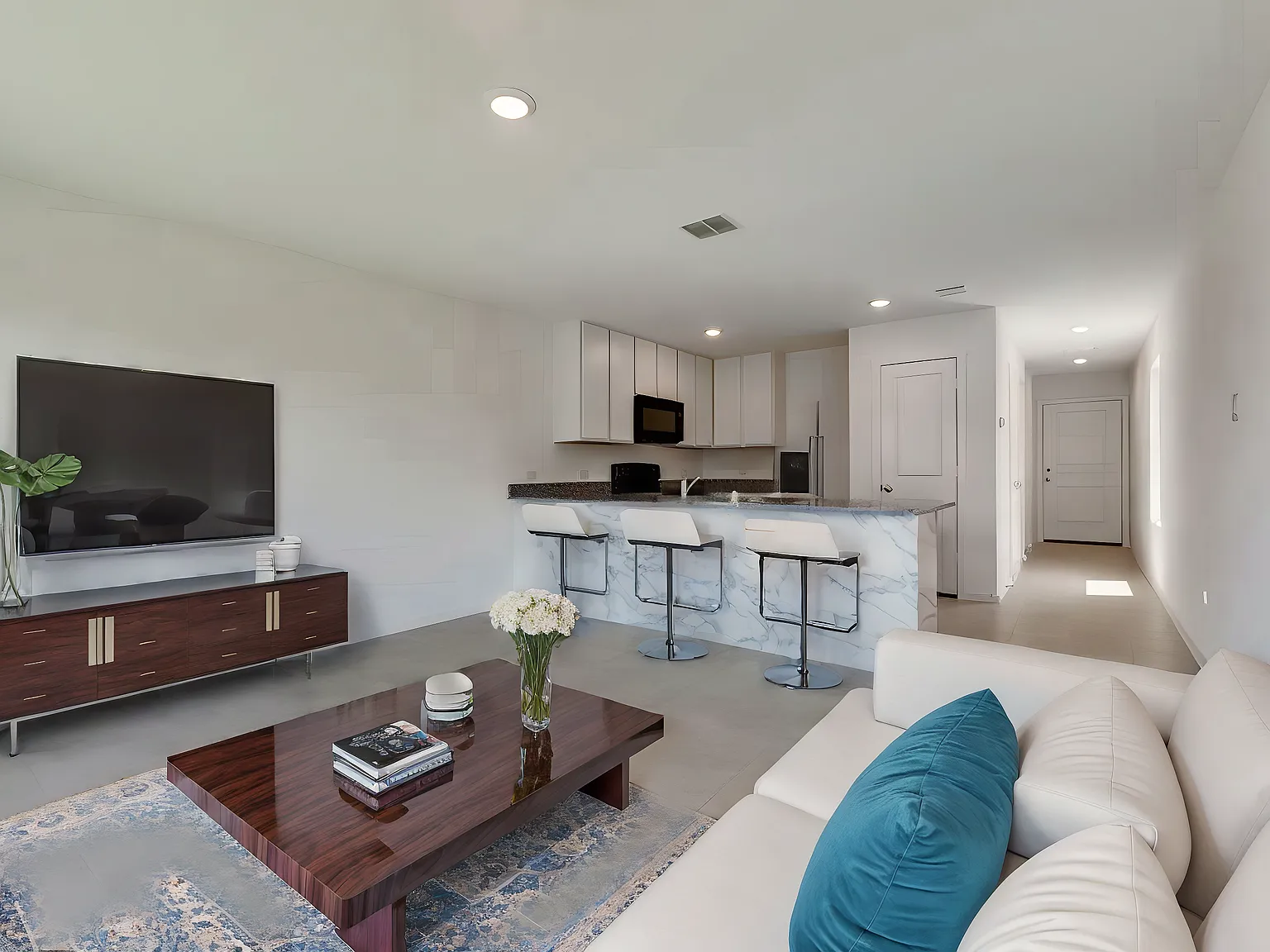 3 bed, 2.5 bath, 1287 sqft, $1,600 — Photo 2