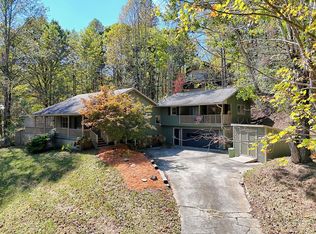 843 Mining Gap Ln, Young Harris, GA 30582
