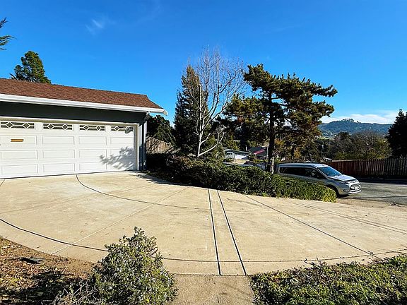 2nd image of 3053 Colette Dr